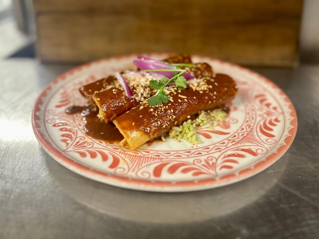 Enchiladas Pollo Mole.